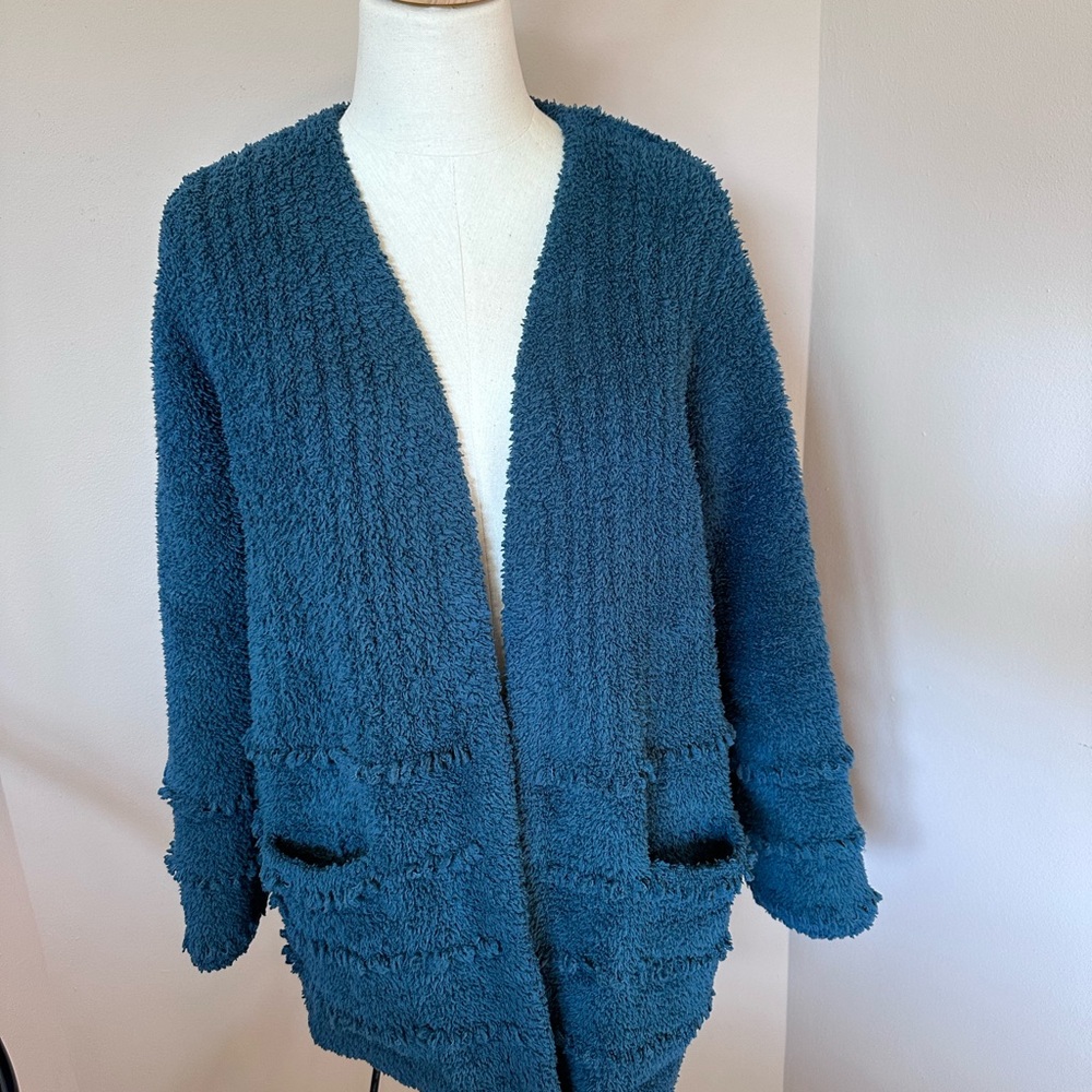 Barefoot Dreams Cozy Chic deep teal Cardigan with pockets. Size Medium. Teal.